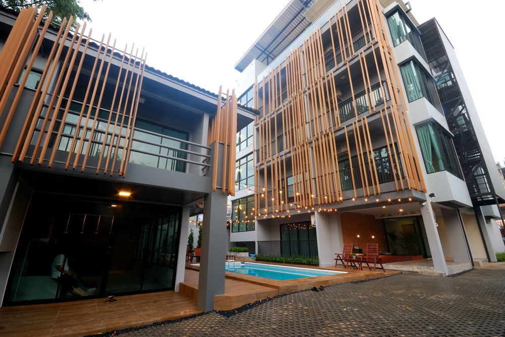 Nest By Sangob Hotel Bangkok Exterior photo