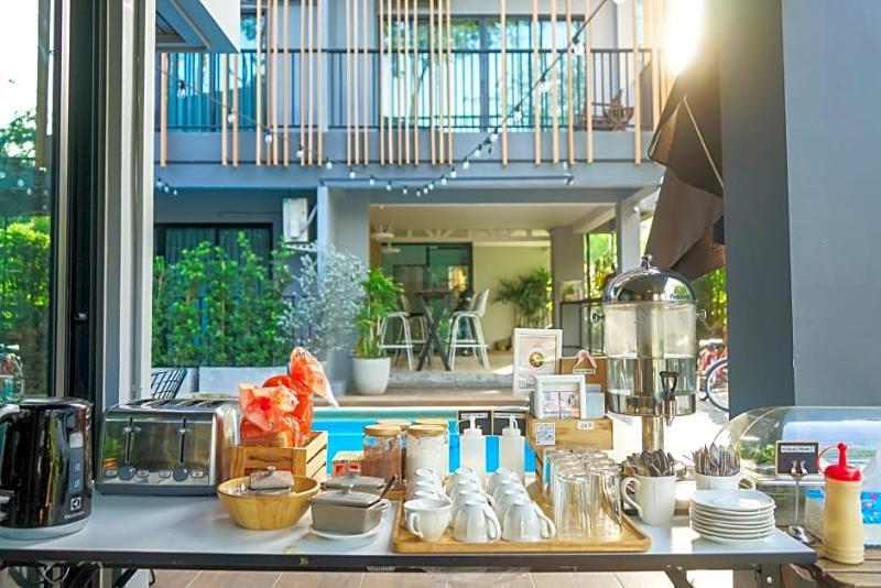 Nest By Sangob Hotel Bangkok Exterior photo